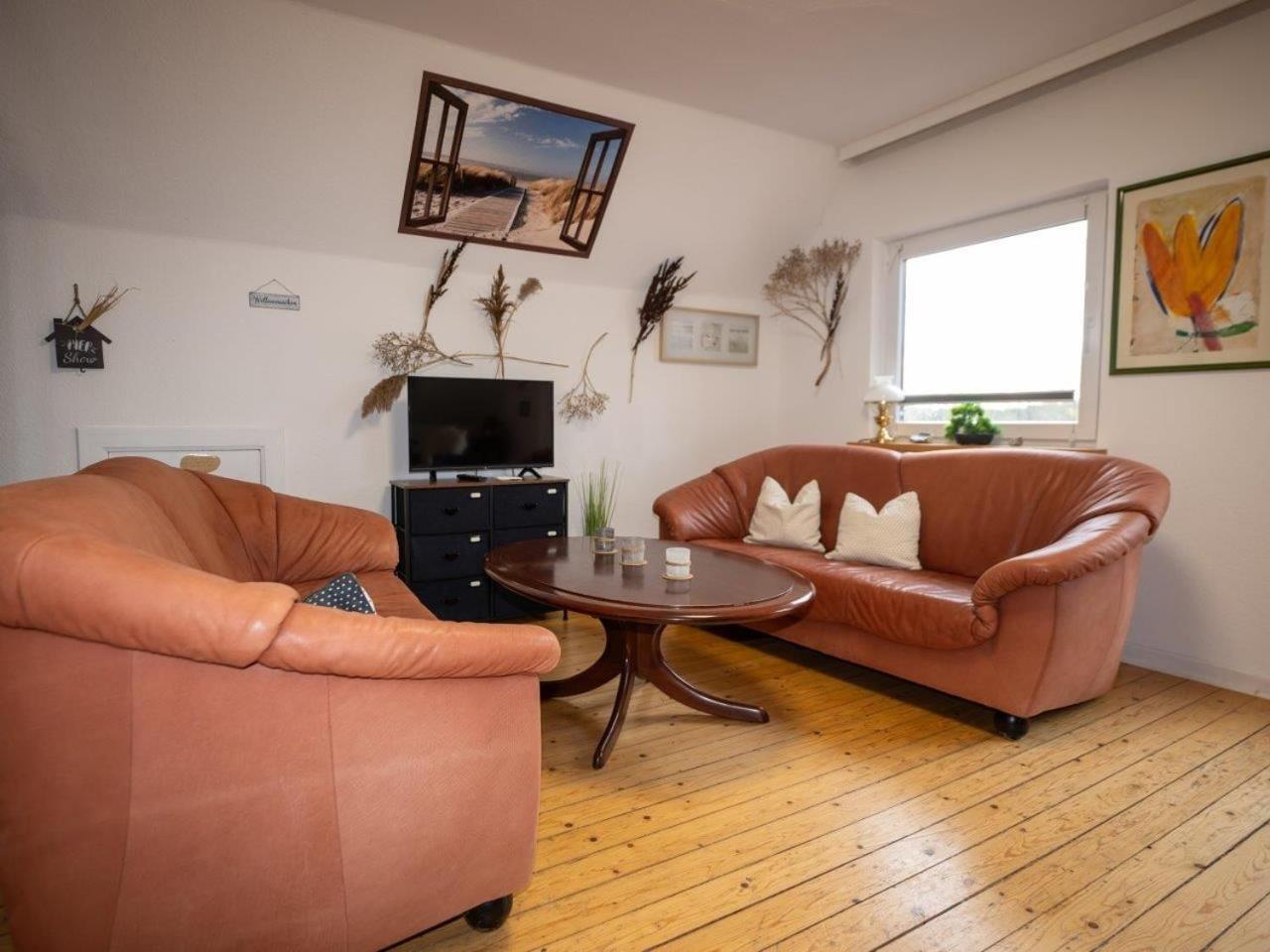 194 Fewo Dat Luetjehuus Mit Dachterrasse Im Ersten Stock Luetjenburg Exterior photo