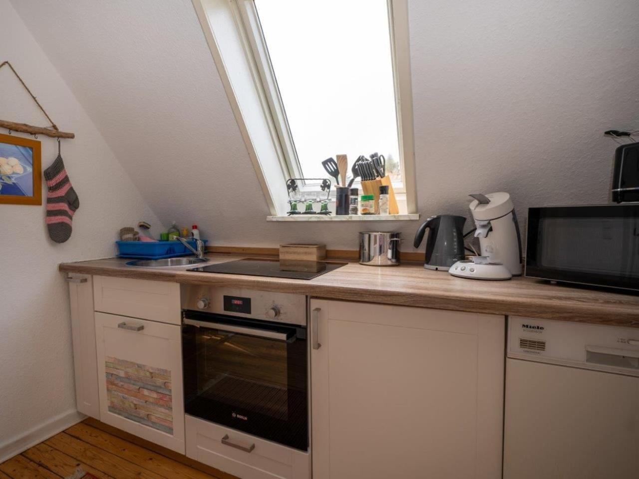 194 Fewo Dat Luetjehuus Mit Dachterrasse Im Ersten Stock Luetjenburg Exterior photo